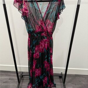 Chic Black and Pink Floral Maxi Dress